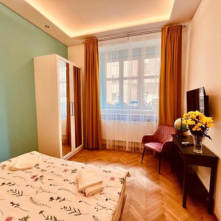 Moderni Apartman Na Hluboke V Praze - Idealni Pro 4 Prag Eksteriør billede